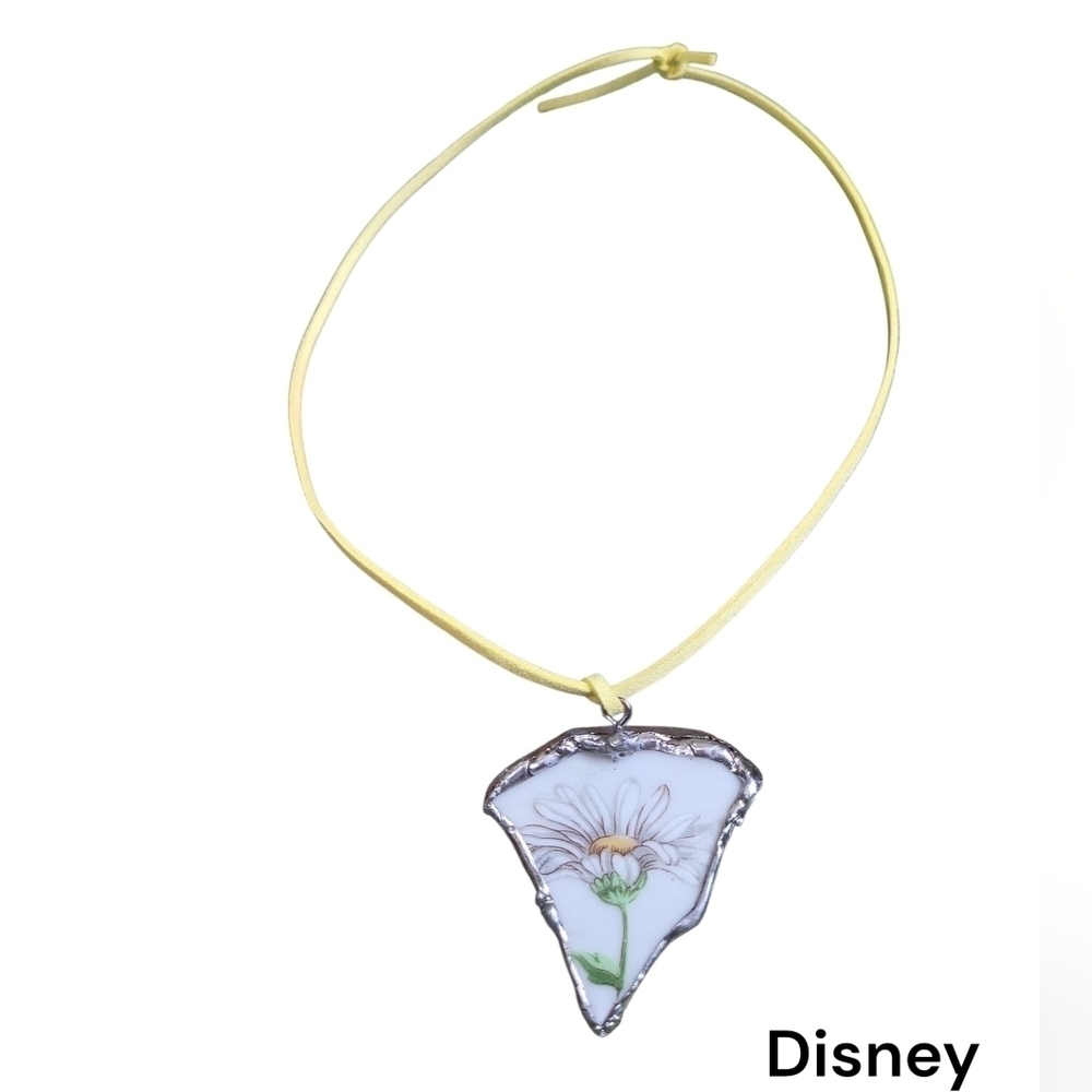Disney Daisy Flower Broken China Pendant Necklace Yellow Faux Leather Cord